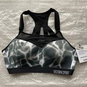 Victoria Secret maximum support sports bra Size 32C